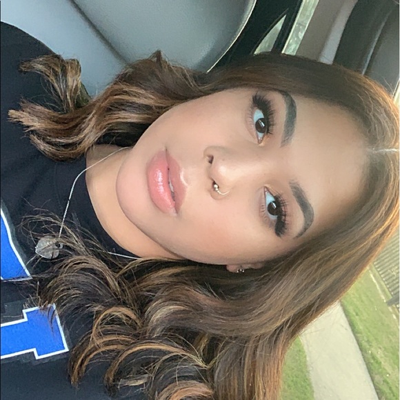 Meet the Posher Other - Meet your Posher, Taylor